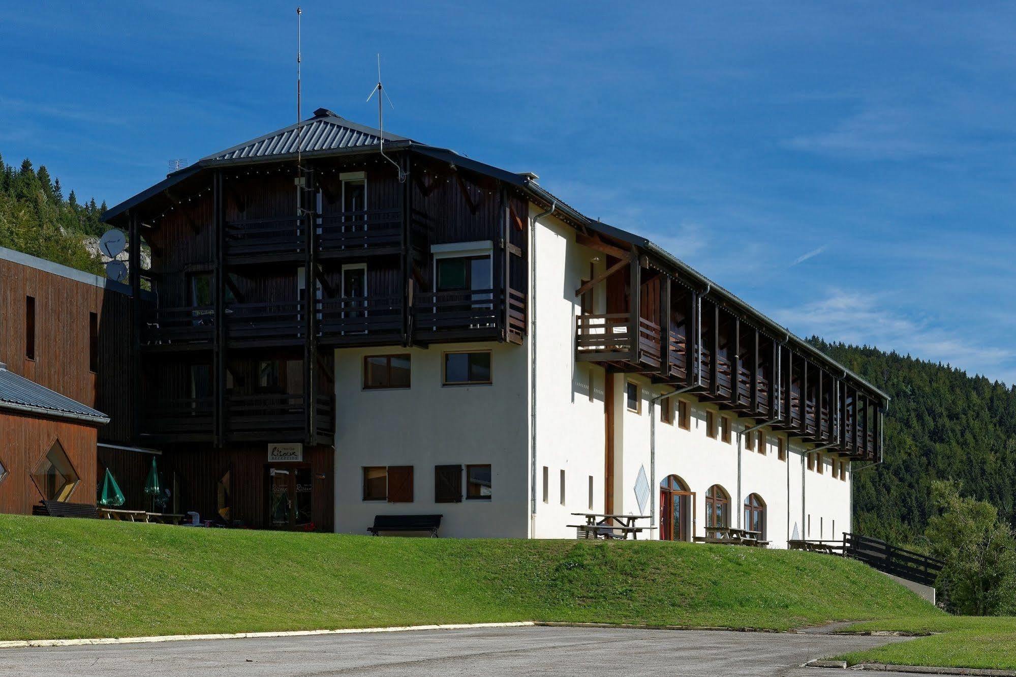 Hotel Club Le Risoux Bois-d'Amont Екстер'єр фото